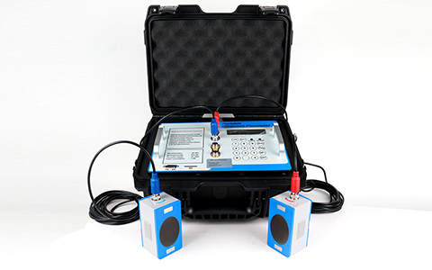 便攜式超聲波流量計(jì)(2).JPG 便攜式超聲波流量計(jì)(2).JPG