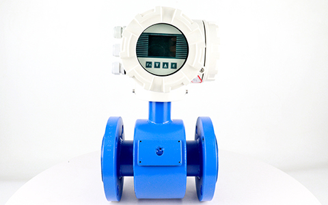 上海雙頭電磁流量計(jì).JPG 上海雙頭電磁流量計(jì).JPG